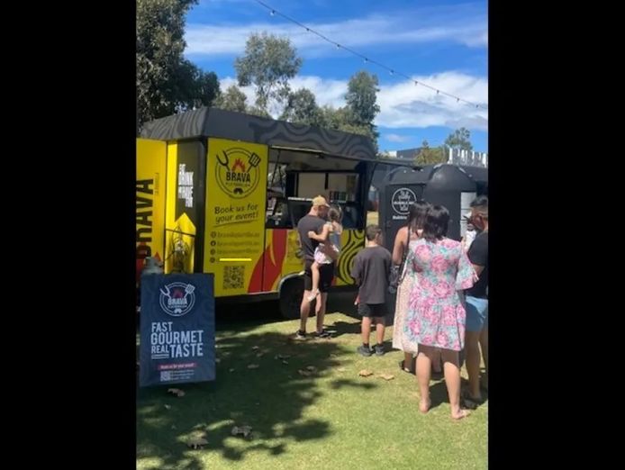 popular-food-truck-business-for-sale-fringe-festival-star-4