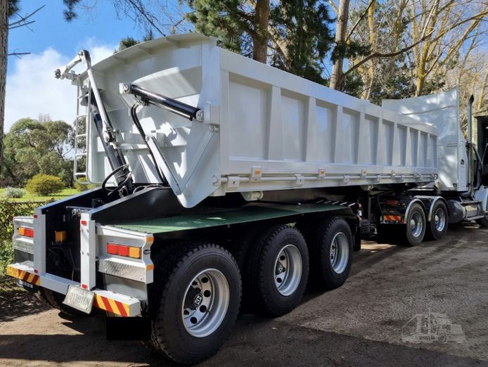 a-very-successful-sales-marketing-business-in-the-area-of-transport-equipment-5