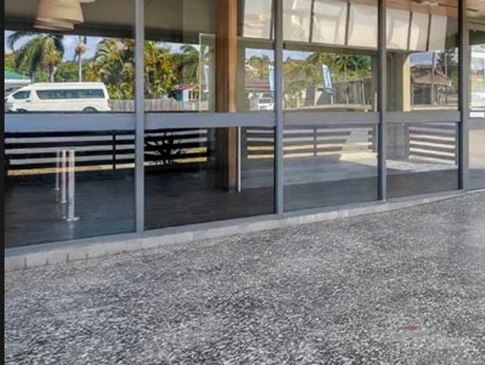 bowen-drive-thru-low-entry-cost-conversion-of-chicken-and-burger-shop-1