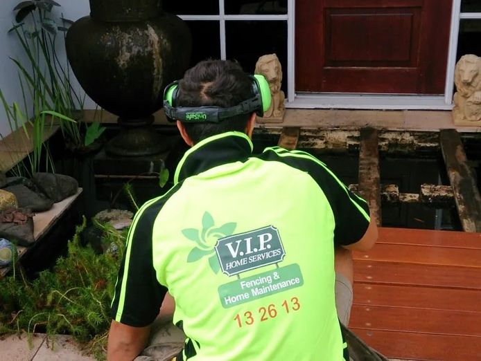 v-i-p-fencing-and-home-maintenance-franchises-available-3