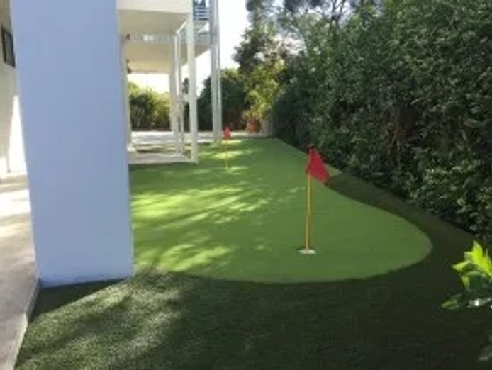 kombograss-franchise-the-no-sand-infill-artificial-grass-pioneers-3