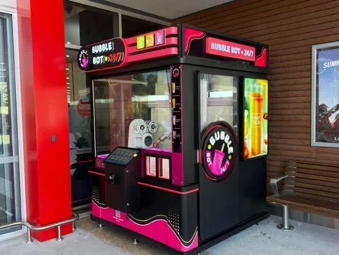 fully-automated-robotic-bubble-tea-machine-business-0