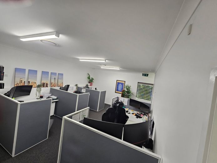 first-time-offered-netting-790-000pa-fully-managed-4