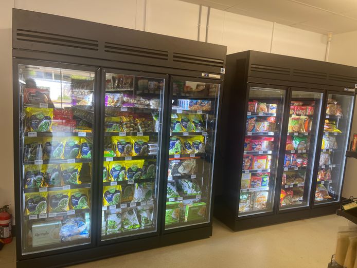 popular-retail-grocery-business-for-sale-alderley-qld-busy-main-road-location-2