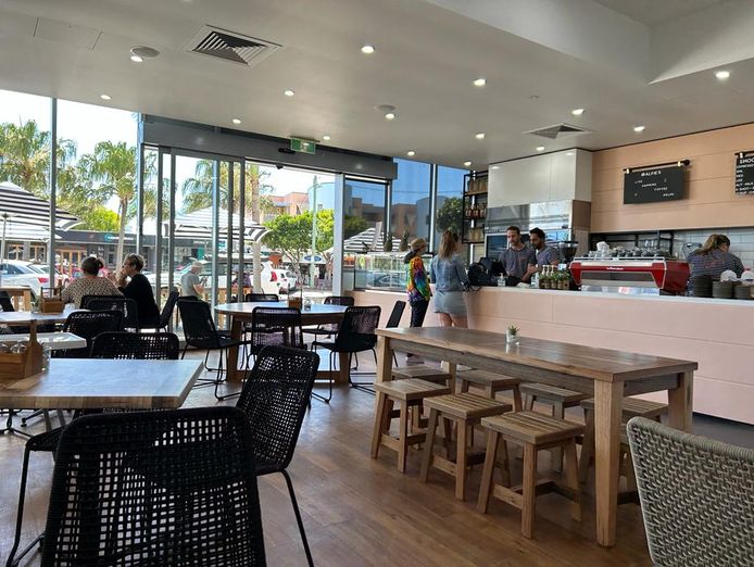 cafe-for-sale-amazing-opportunity-for-local-owner-operator-cabarita-beach-5