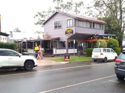 restaurateurs-amp-cafe-bar-operators-ignite-this-unique-spice-of-life-cafe-deli-a-0