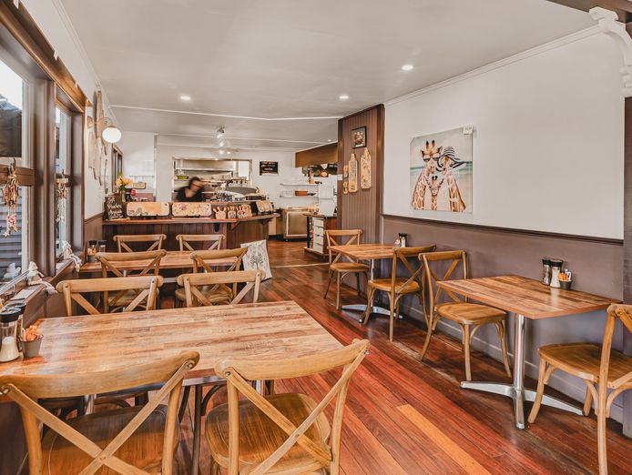 exceptional-opportunity-spice-of-life-cafe-and-property-on-tamborine-mountain-6