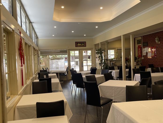 prime-restaurant-business-for-sale-in-guildford-great-location-amp-profit-4