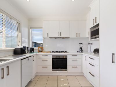 the-moorings-at-metung-freehold-business-2