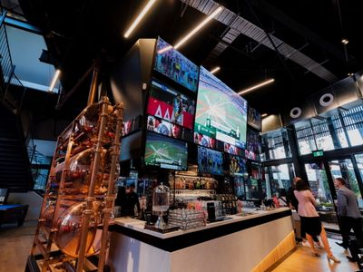get-in-the-game-with-australias-no1-sports-bar-grill-4