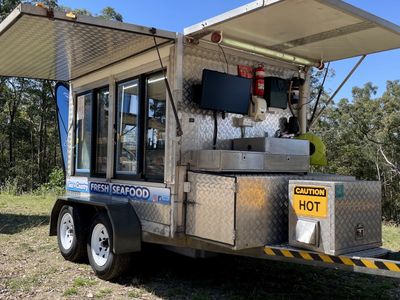 price-reduced-established-mobile-seafood-retail-business-three-turnkey-outlet-2