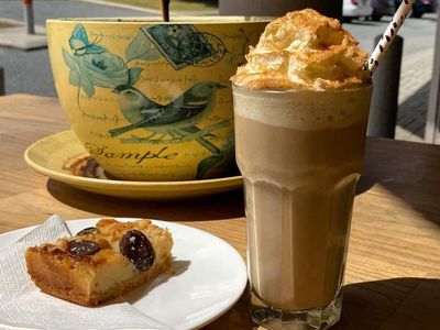 under-offer-best-cafe-in-town-2