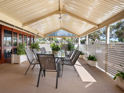 invest-in-booming-kalgoorlie-accommodation-9