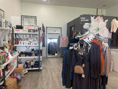 under-offer-established-lifestyle-fashion-boutique-nor-perth-4