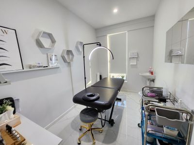 for-sale-modern-hair-nail-beauty-salon-in-morley-2