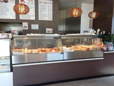 dream-5-day-trade-lunch-bar-3