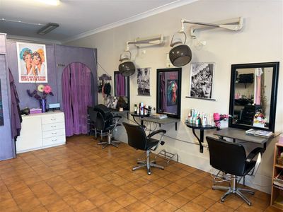 established-local-salon-40-years-of-trade-3