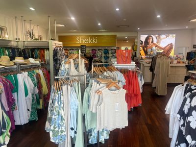 established-boutique-swimwear-store-a-rare-opportunity-6