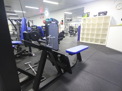 established-24-7-gym-business-como-7