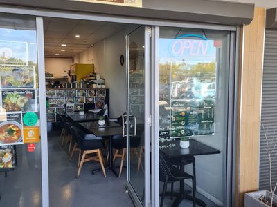 price-reduction-well-presented-asian-restaurant-1