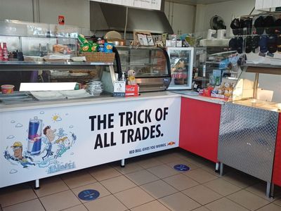 under-offer-cafe-lunch-bar-for-sale-1