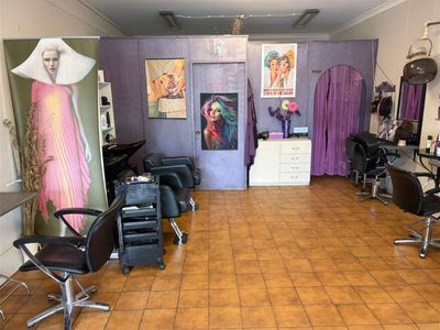 established-local-salon-40-years-of-trade-strong-commun-1