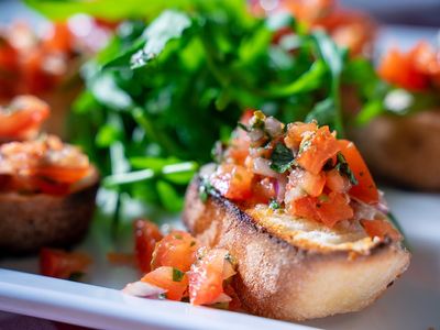 thriving-cafe-in-premium-cbd-location-under-offer-3