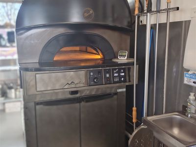 authentic-neapolitan-pizzeria-7