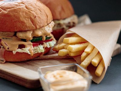 prime-location-busy-east-fremantle-deli-amp-lunch-bar-4