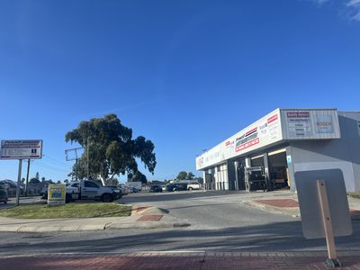 powell-automotives-20-year-established-mechanical-workshop-8