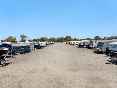 profitable-storage-business-including-freehold-3