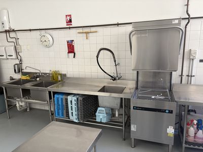 established-strong-performing-wholesale-food-production-business-2