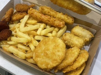 long-established-fish-and-chips-shop-in-busy-shopping-centre-2