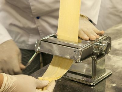 lunch-bar-and-unique-exclusive-wholesale-business-in-one-1
