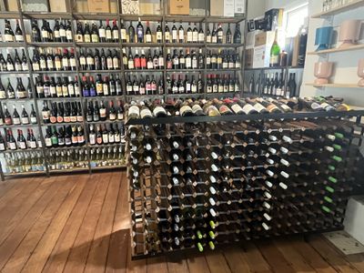 under-offer-unique-opportunity-a-local-loved-independent-bottleshop-3