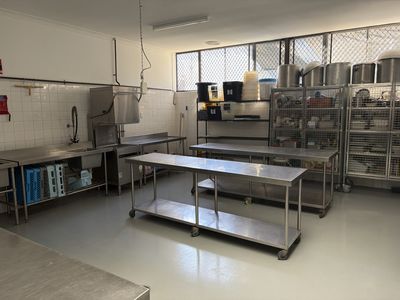 established-strong-performing-wholesale-food-production-business-3