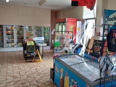 deli-convenience-store-2
