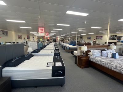 established-home-furniture-business-1