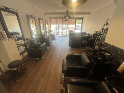 fantastic-hair-salon-in-a-prime-location-on-albany-highway-5
