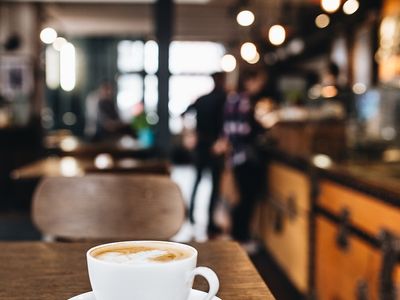 under-offer-well-presented-7-day-cafe-1