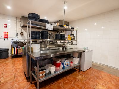 small-bar-cafe-licensed-premises-also-suitable-for-karaoke-entertainment-9