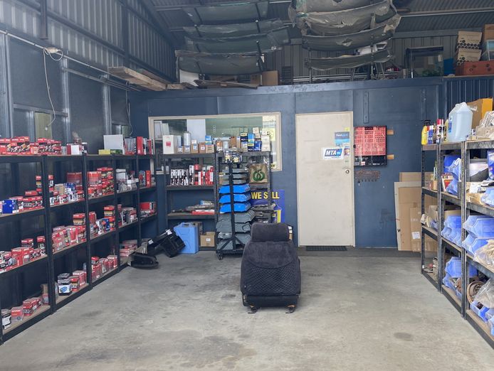 repco-authorised-service-centre-with-panel-paint-denham-wa-5
