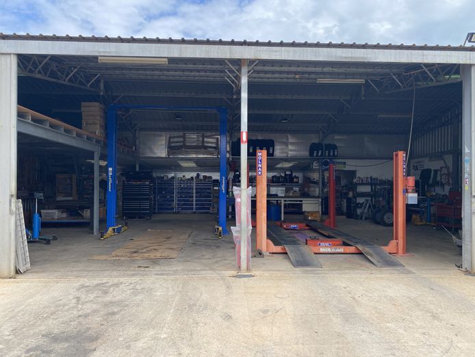 repco-authorised-service-centre-with-panel-paint-denham-wa-9