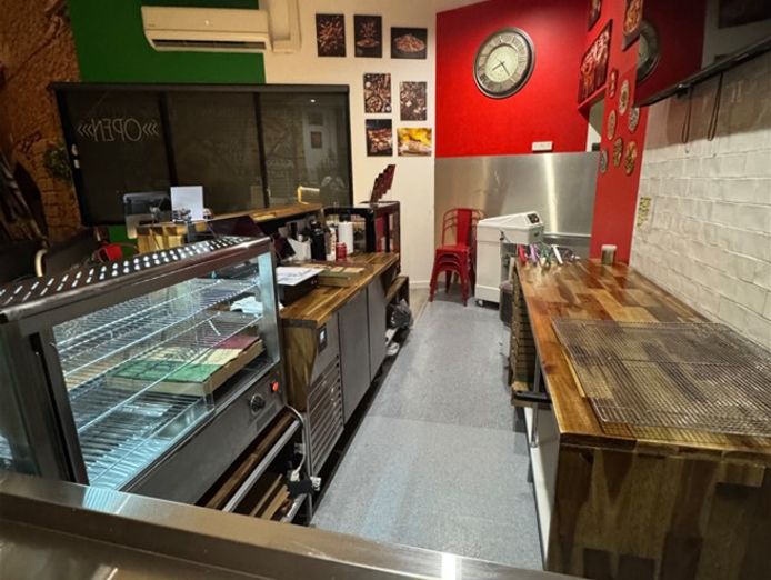 authentic-neapolitan-pizzeria-2