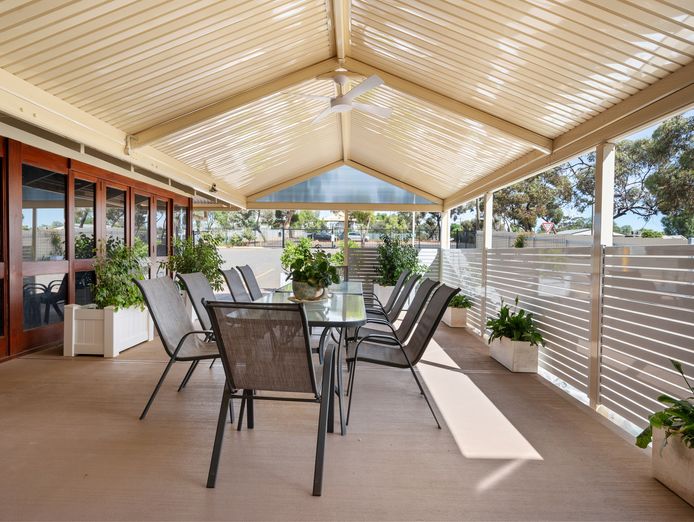 invest-in-booming-kalgoorlie-accommodation-9
