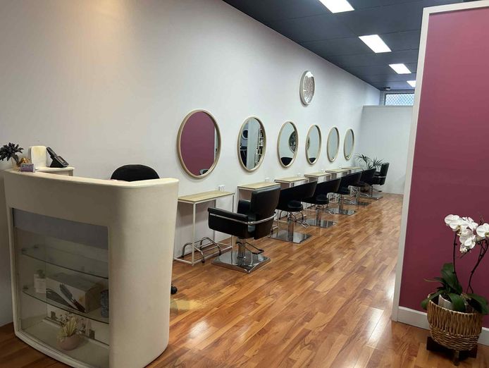 well-established-hair-and-beauty-salon-in-busy-coolbellup-shopping-centre-4