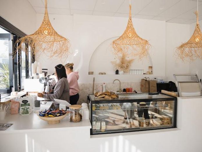 under-offer-high-quality-cafe-2