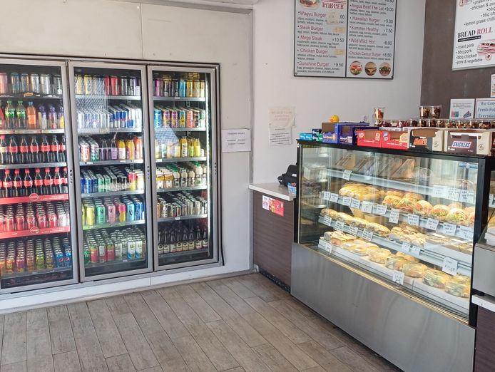 dream-5-day-trade-lunch-bar-1