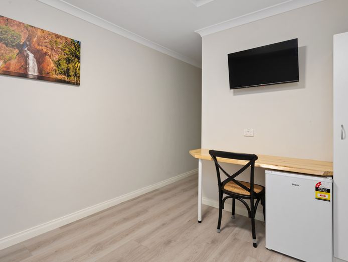 invest-in-booming-kalgoorlie-accommodation-7