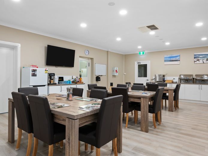 invest-in-booming-kalgoorlie-accommodation-4